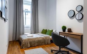 Stylish Designed Apartment In A Calm District